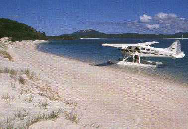 L'idrovolante che porta a Whitehaven Beach