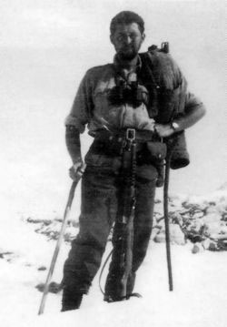 Una foto di Quayle durante la guerra in Albania
