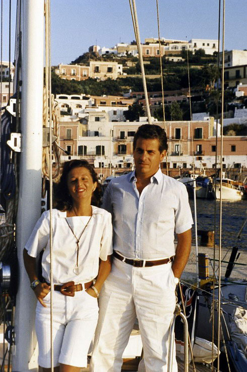 Claudio Scajola con la moglie Maria Teresa Verda durante una crociera dalla Liguria alle Eolie (tappa a Ponza)