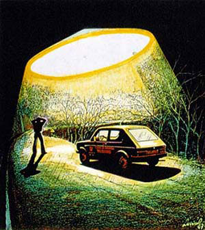 Un disegno raffigurante un disco volante che illumina Zanfretta vicino alla sua auto di servizio Fiat 127